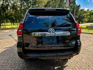 Toyota Land Cruiser Prado 2021 Black