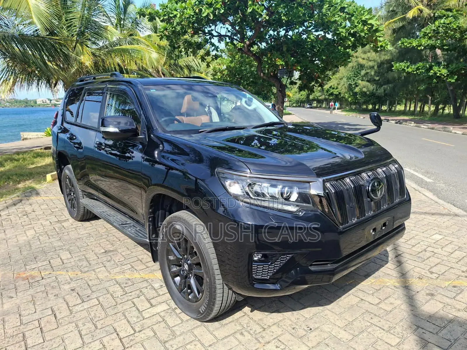 Toyota Land Cruiser Prado 2021 Black
