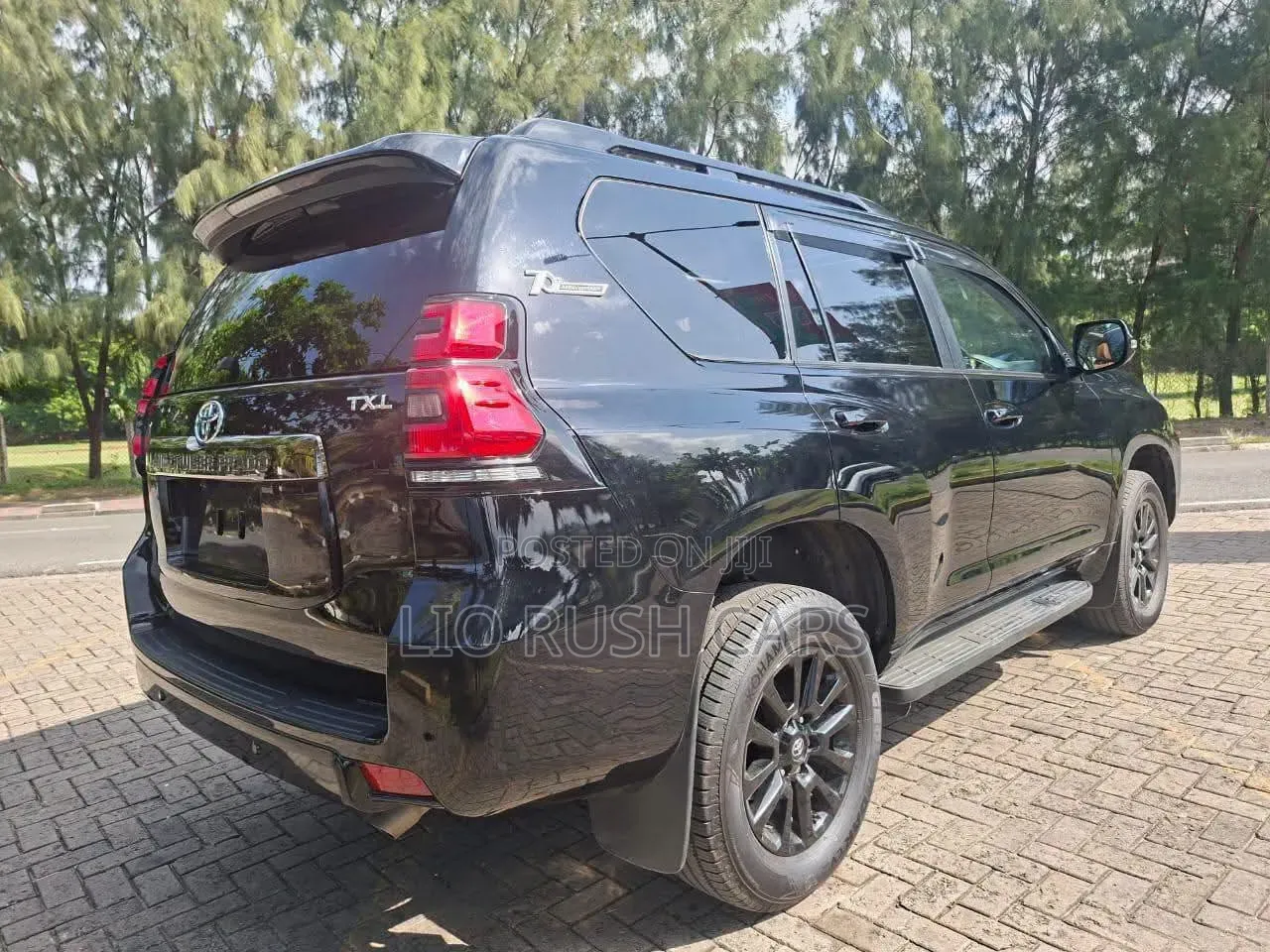 Toyota Land Cruiser Prado 2021 Black
