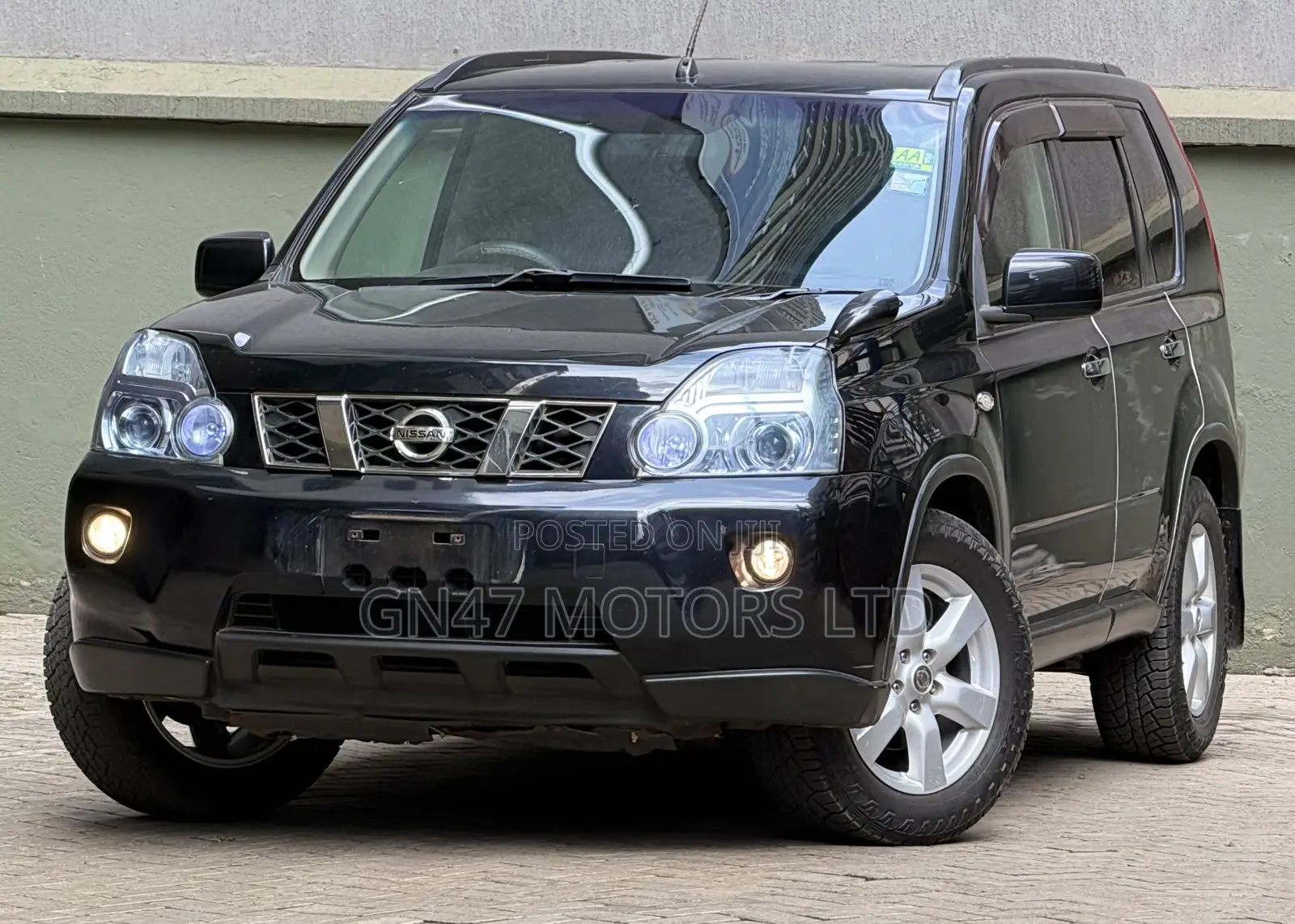Nissan X-Trail 2.5 Petrol 4x4 SE 2010 Black