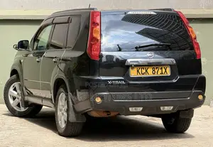 Nissan X-Trail 2.5 Petrol 4x4 SE 2010 Black