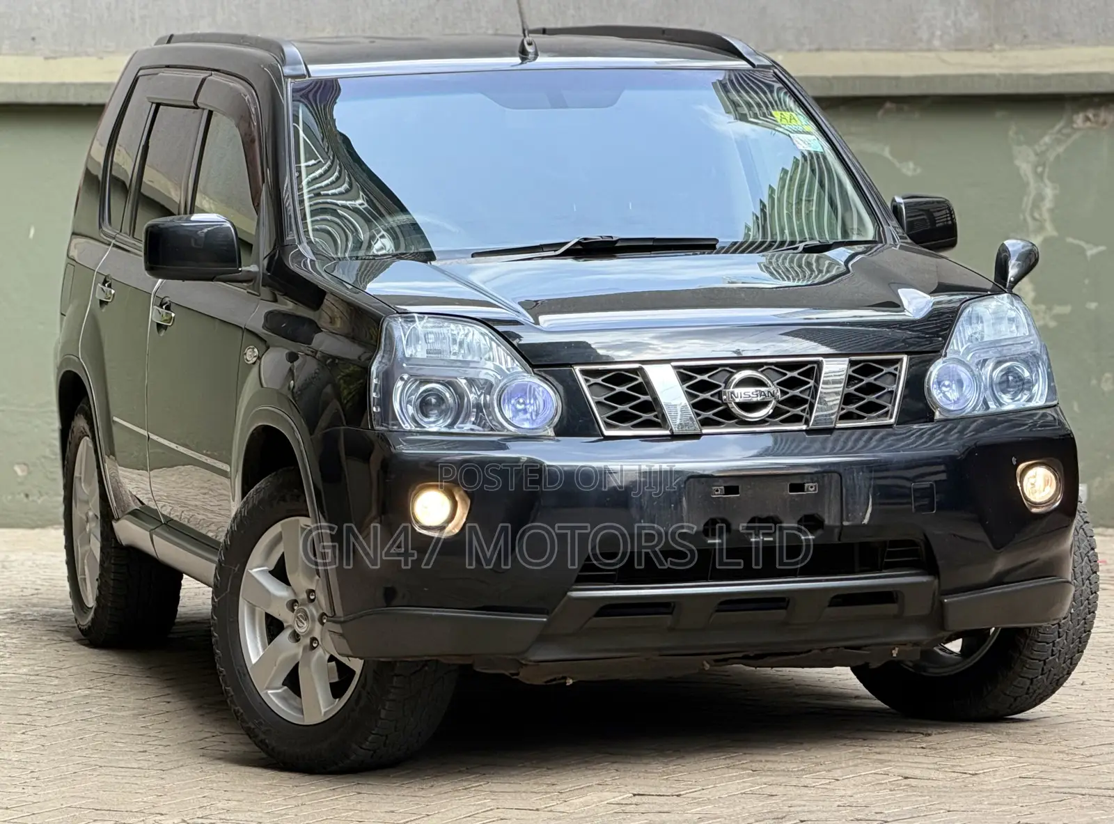 Nissan X-Trail 2.5 Petrol 4x4 SE 2010 Black