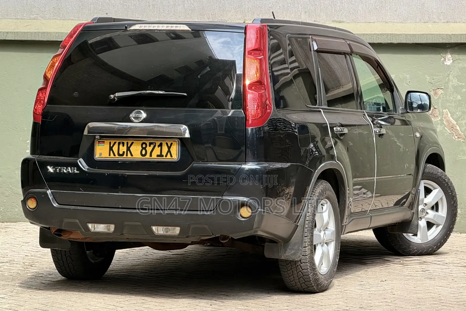 Nissan X-Trail 2.5 Petrol 4x4 SE 2010 Black