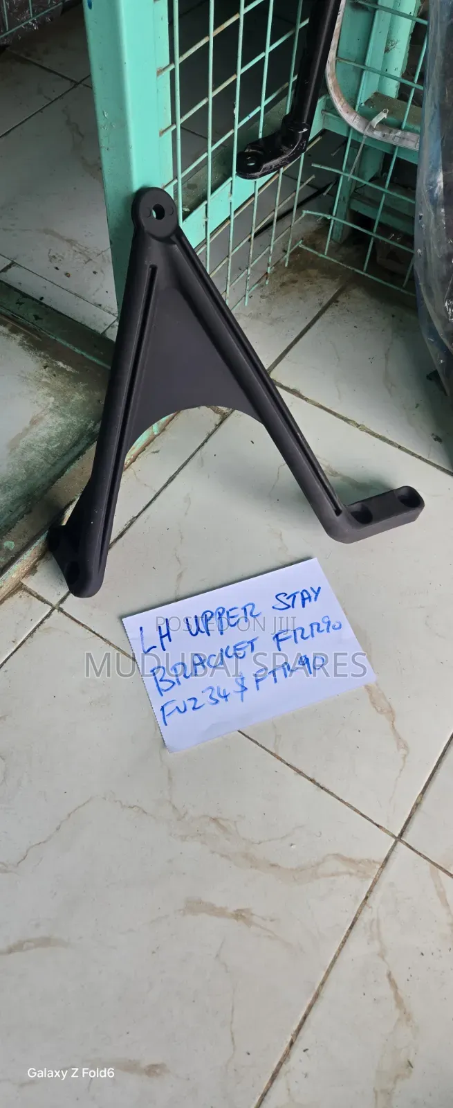 Isuzu Frr90 LHS Upper Mirror Stay Bracket
