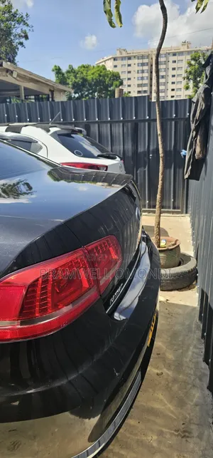 Volkswagen Passat 2011 Black