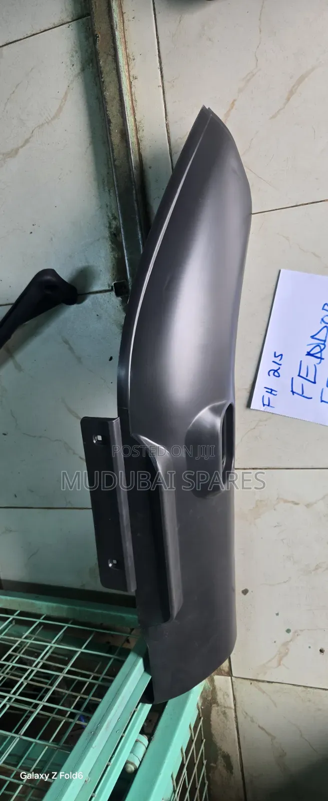 Mitsubishi Fh 215 Door Fender