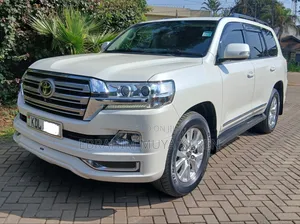 Toyota Land Cruiser 4.6 V8 ZX 2015 White