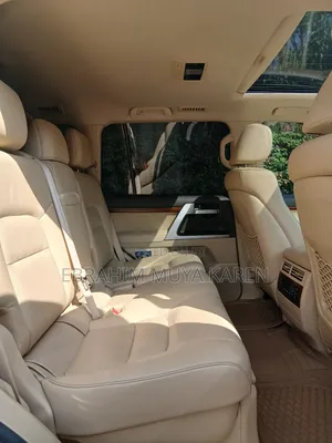 Toyota Land Cruiser 4.6 V8 ZX 2015 White