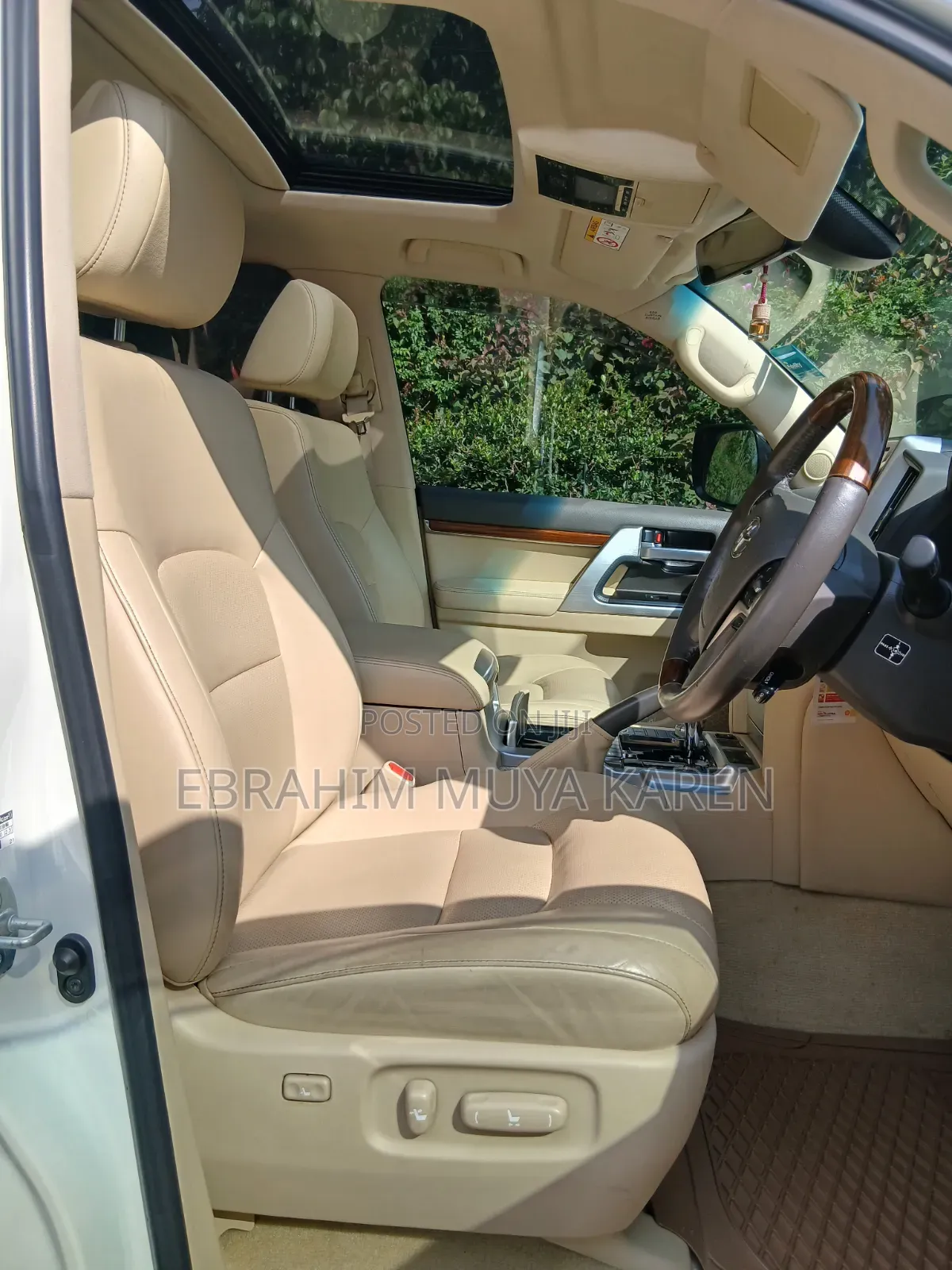 Toyota Land Cruiser 4.6 V8 ZX 2015 White