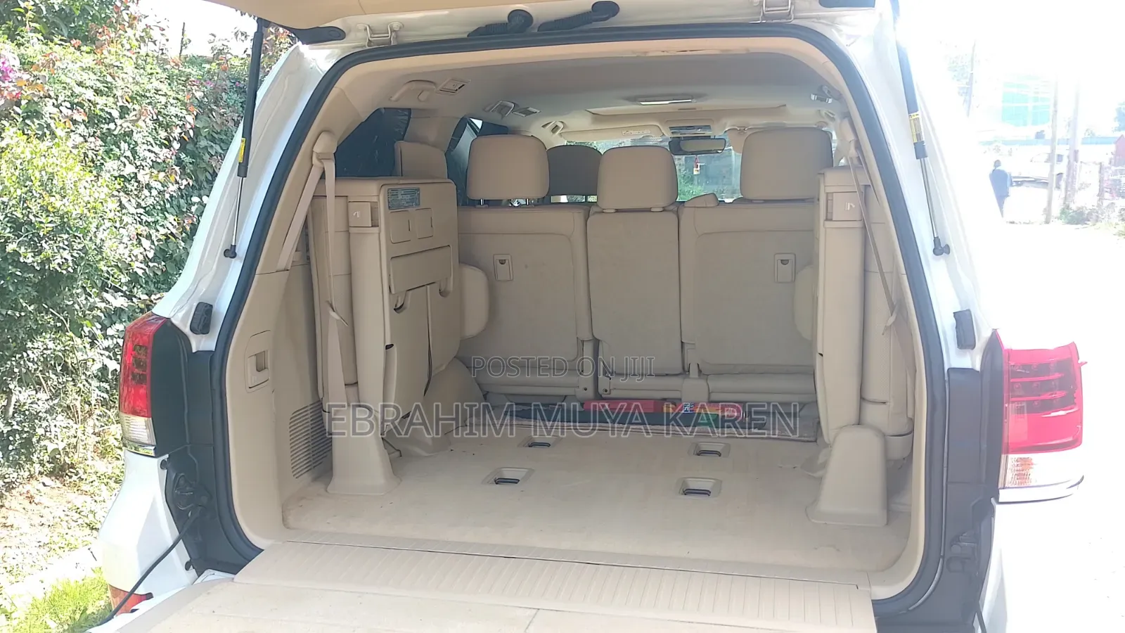 Toyota Land Cruiser 4.6 V8 ZX 2015 White