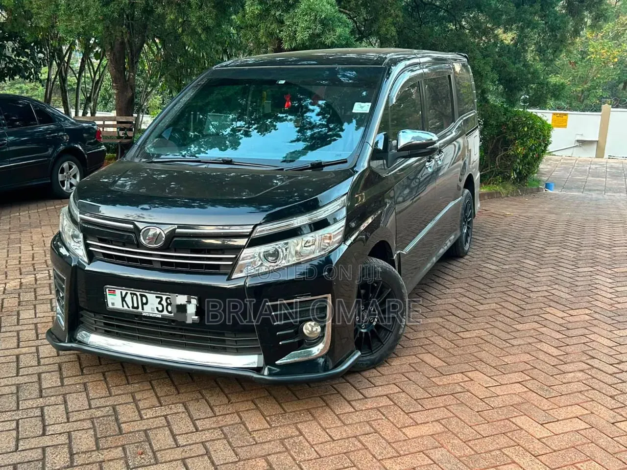 Toyota Voxy 2016 Black