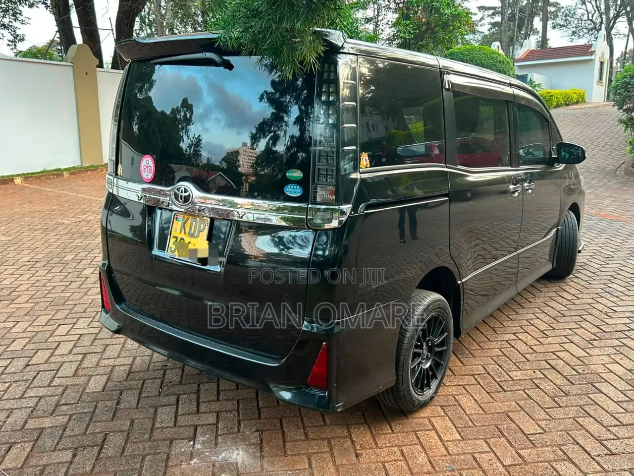 Toyota Voxy 2016 Black