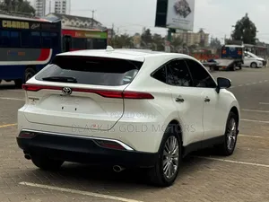 Toyota Harrier 2.0 2020 White