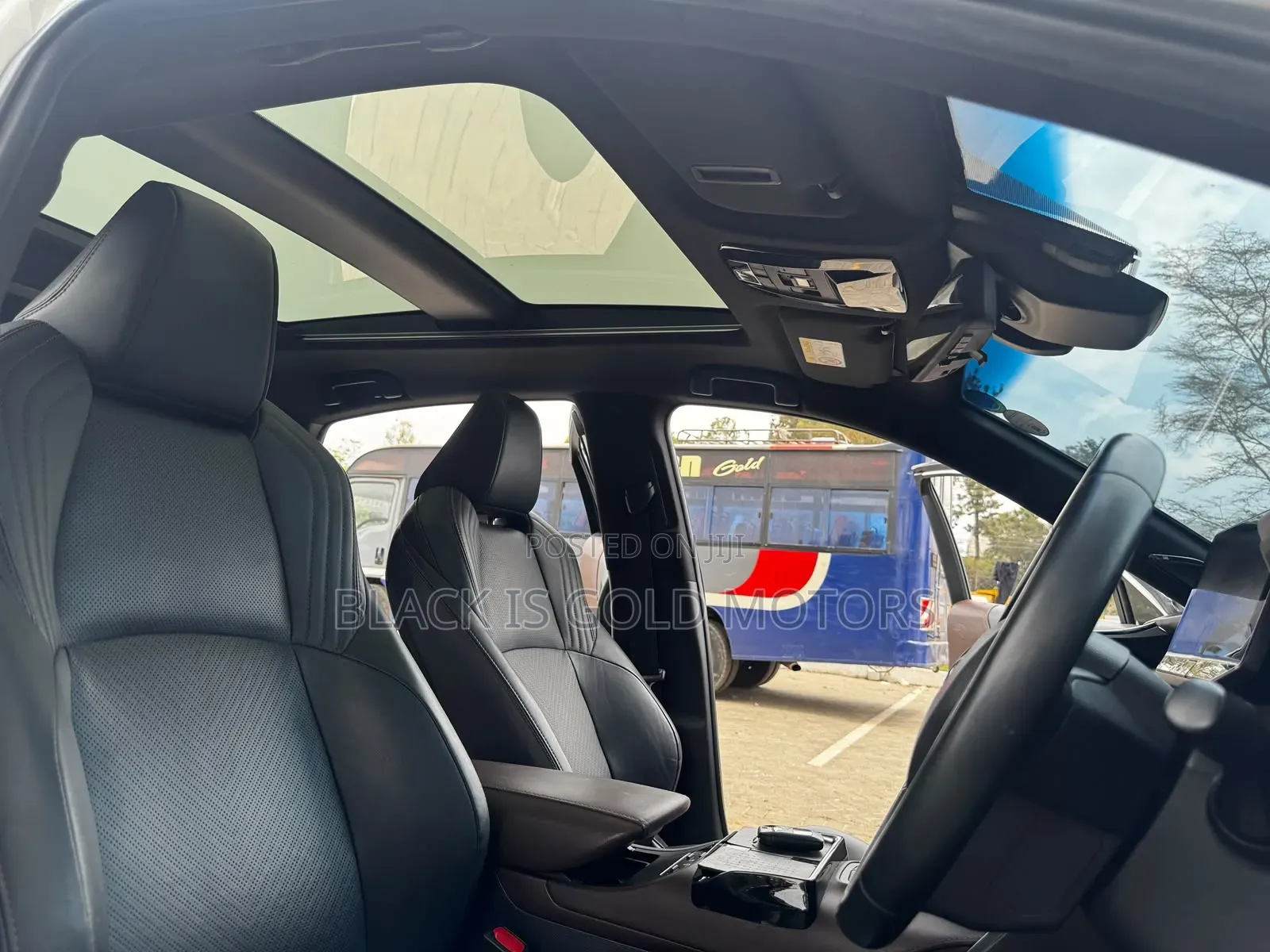Toyota Harrier 2.0 2020 White