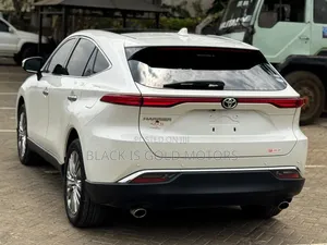 Toyota Harrier 2.0 2020 White