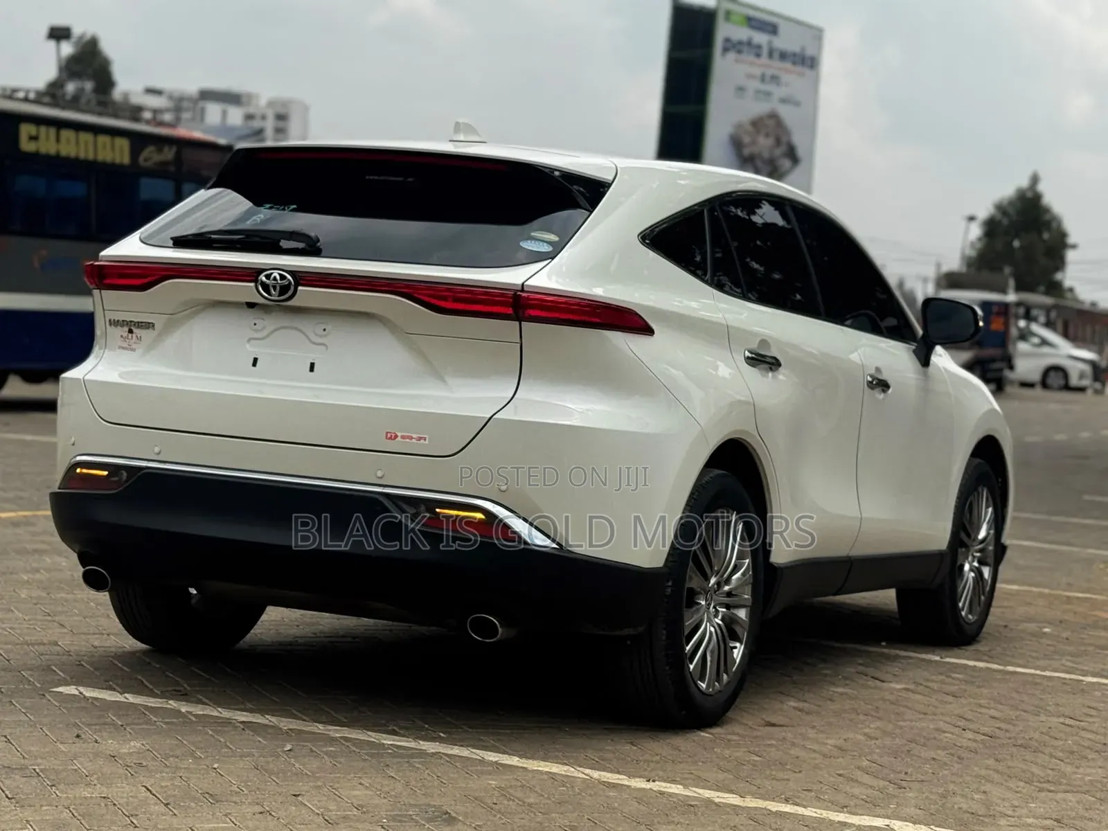 Toyota Harrier 2.0 2020 White
