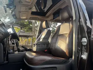 Toyota Land Cruiser Prado 2.8 2017 Brown