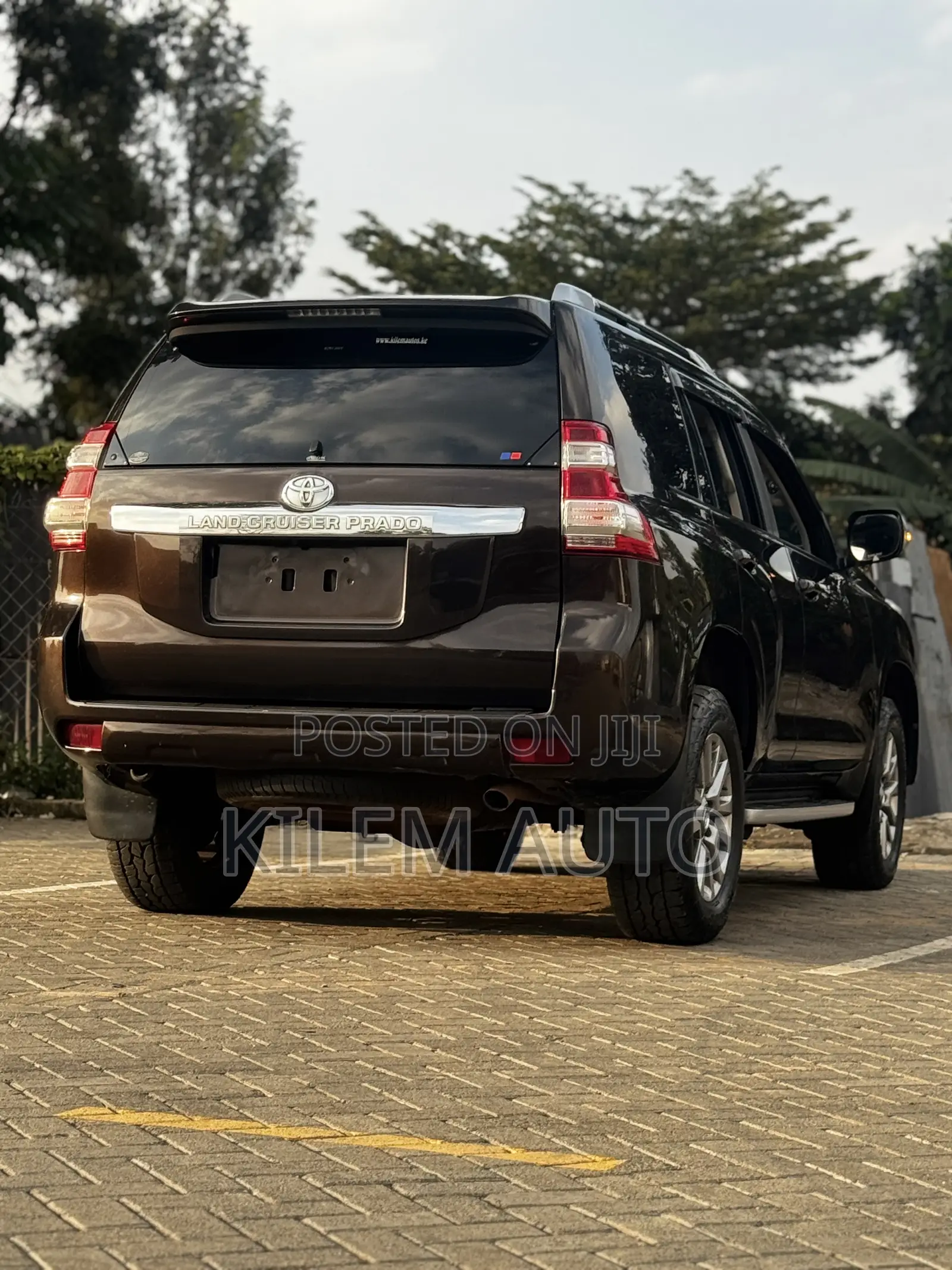 Toyota Land Cruiser Prado 2.8 2017 Brown
