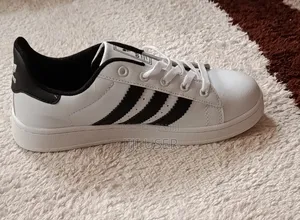 Unisex Sneakers