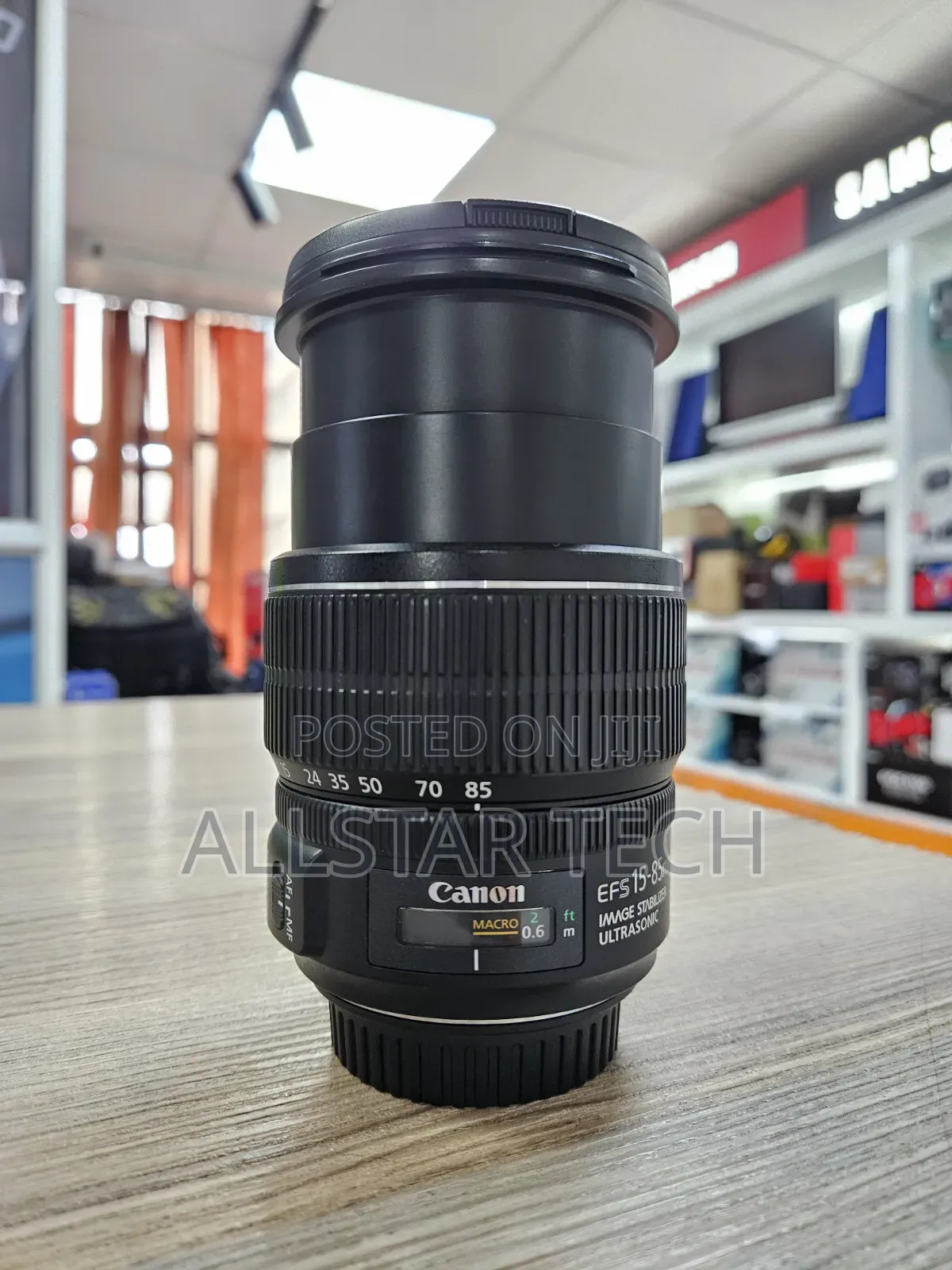 Canon EF-S 15-85mm F/3.5-5.6 IS USM Clean Lens!