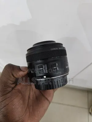 Canon EF-S 35mm F/2.8 Macro IS STM Lens