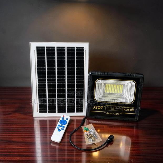 Maximum Reliability 200W Watts Outdoor Security LED Solar Flood Light