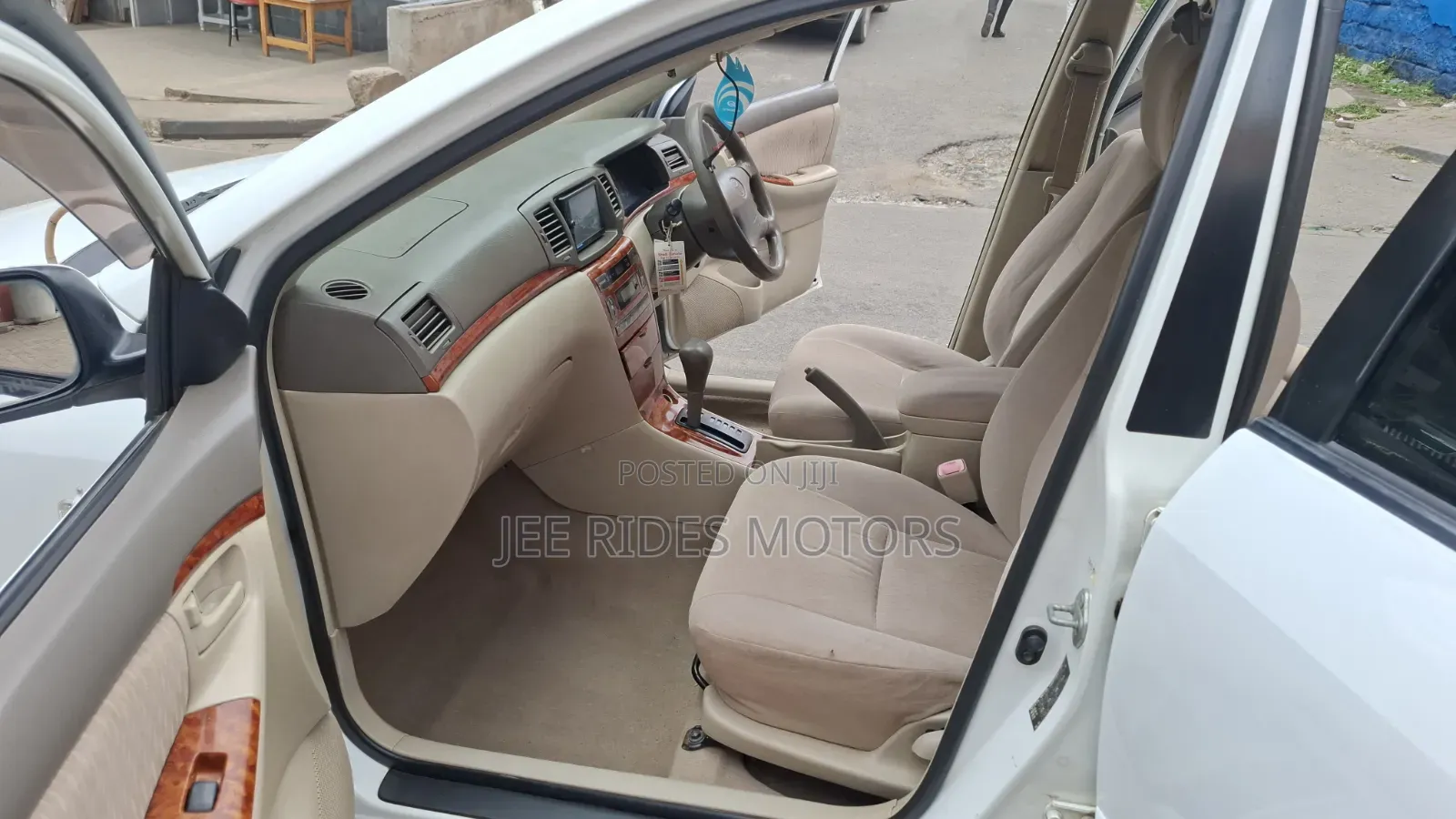 Toyota Corolla 2006 White