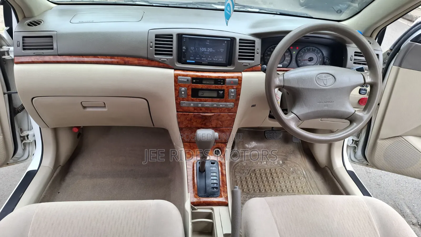 Toyota Corolla 2006 White