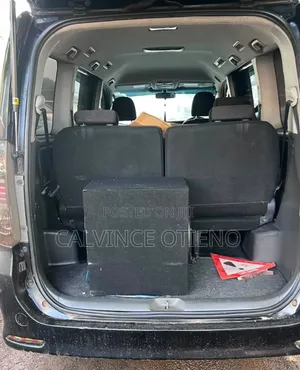 Toyota Voxy 2011 Black