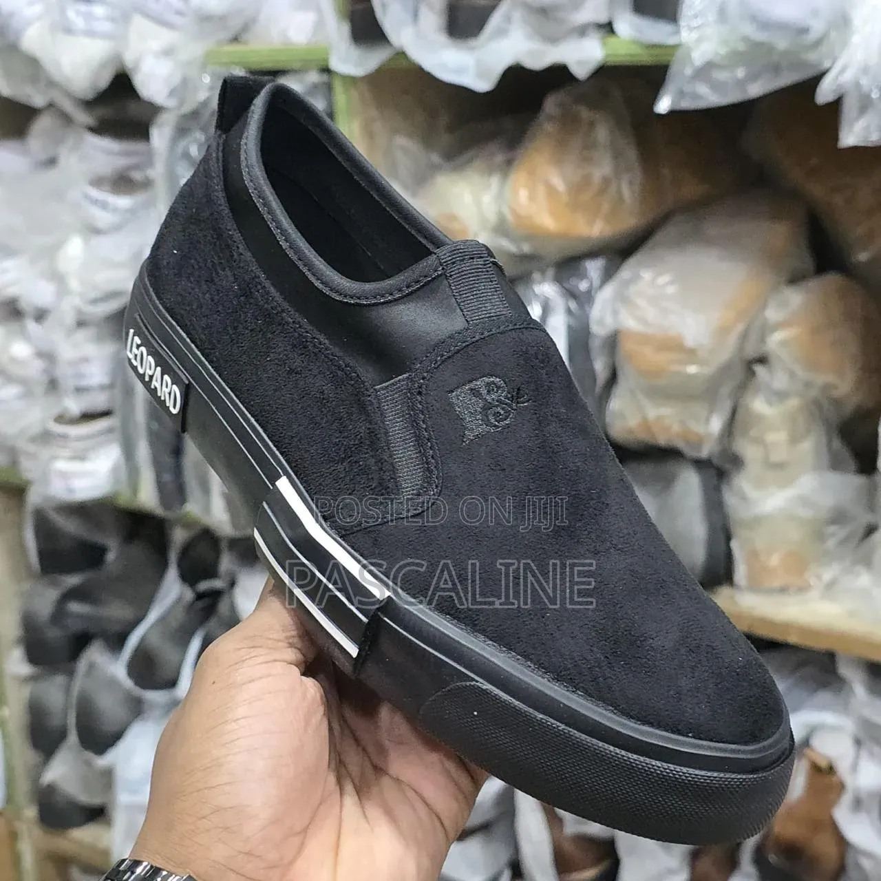Shoes Selling