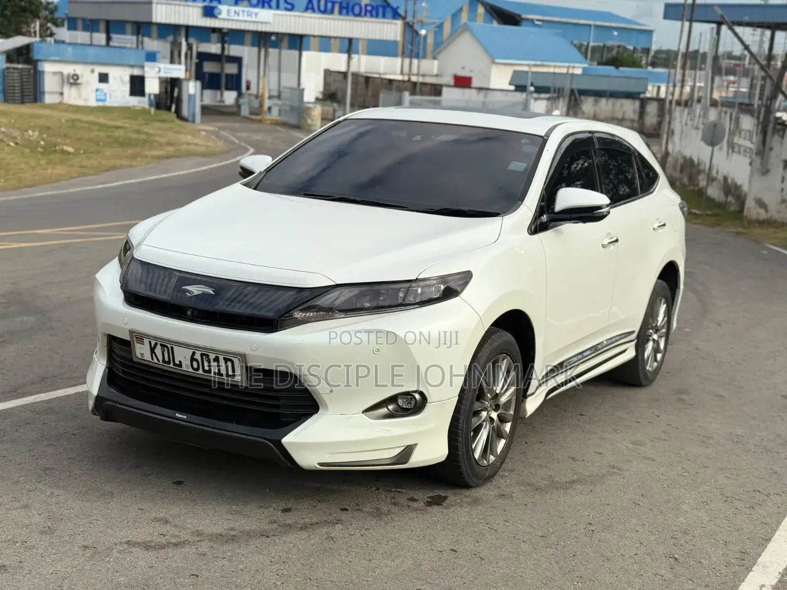 Toyota Harrier 2015 White