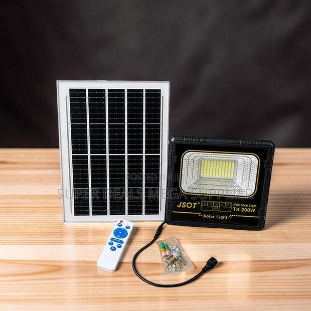 Wide Coverage 200W Watts Outdoor Security LED Solar Flood Light - thumbnail 2