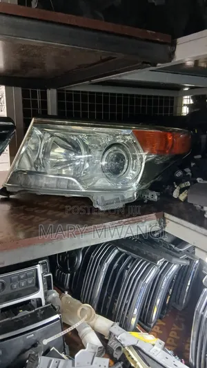 Ex Japan V8 200 Series Headlight Available.