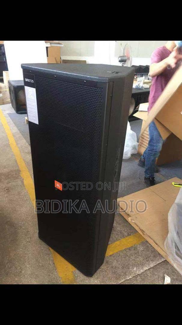 JBL SRX725 Dual 15-Inch Two-Way Passive PA Speaker