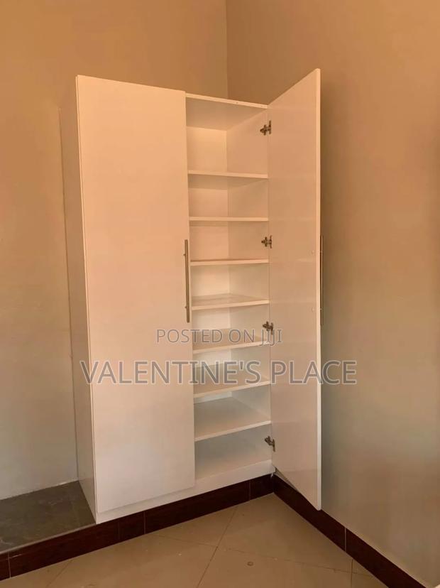 Wardrobe Wardrobe - thumbnail 2