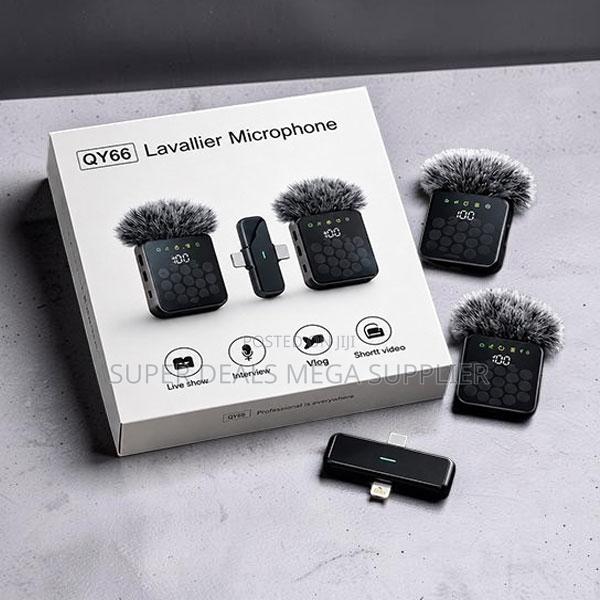 Vlogger-Friendly 3 in 1 Dual Mics Wireless Lavalier Microphone