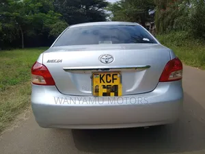 Toyota Belta 2009 Silver