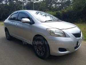 Toyota Belta 2009 Silver