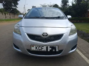 Toyota Belta 2009 Silver