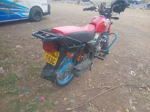 Honda CB 2023 Red