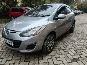 Mazda Demio 2013 Silver