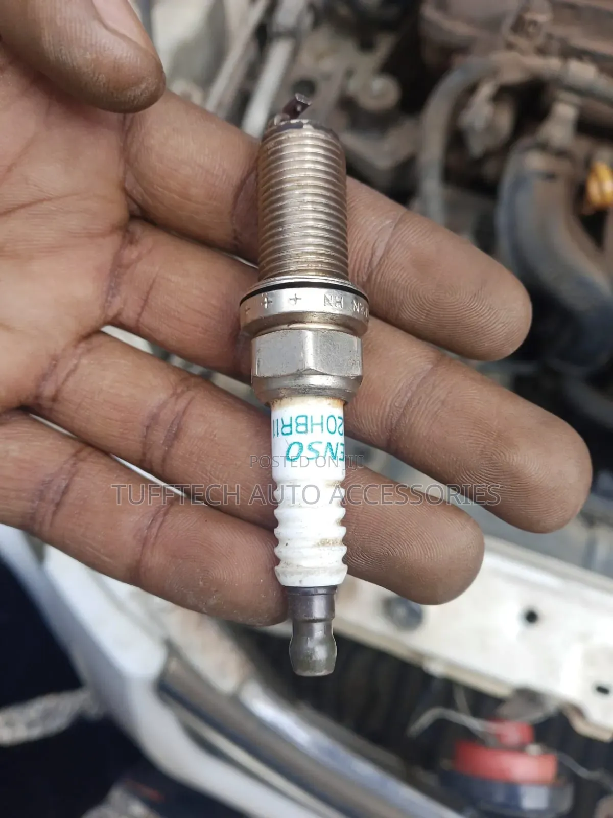 Car Engine Service and Plugs Replace