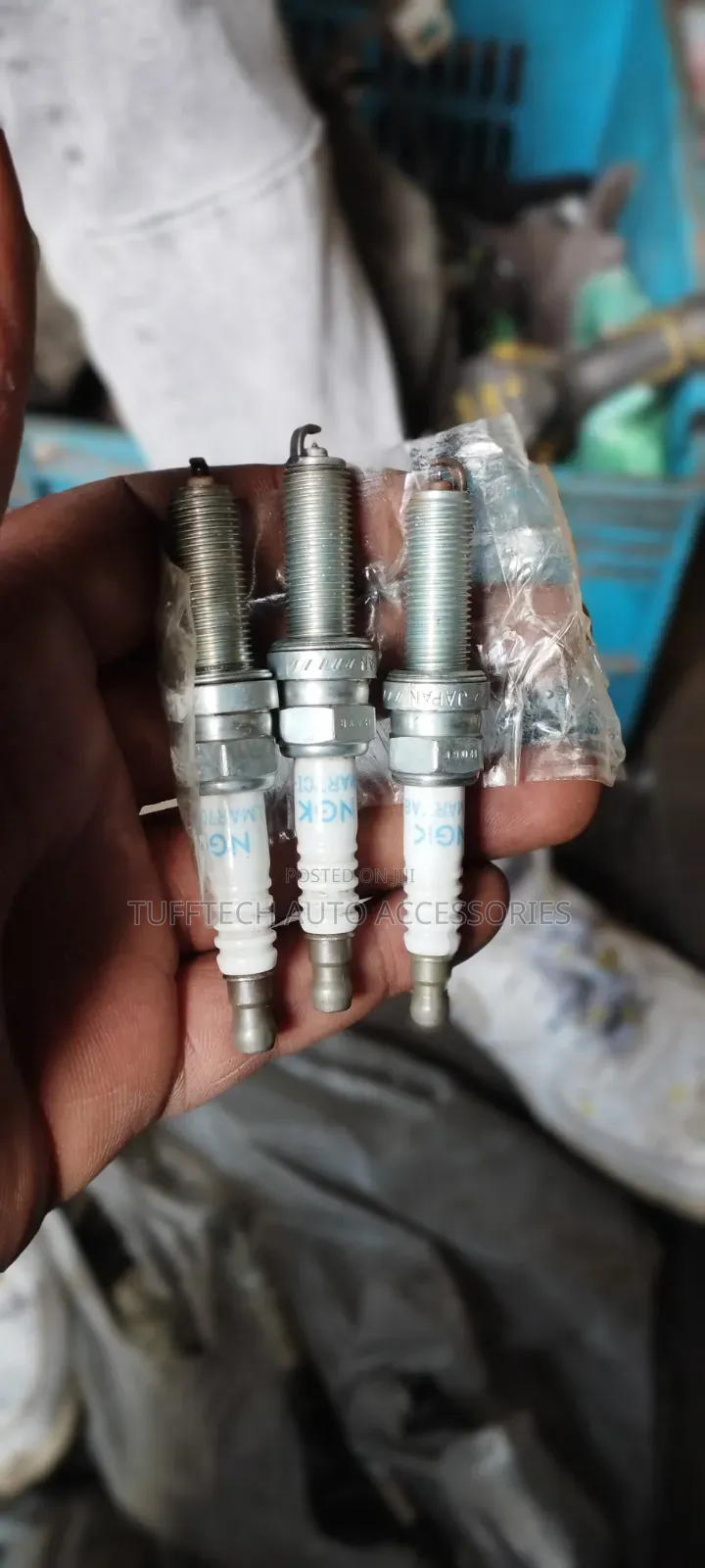 Car Engine Service and Plugs Replace