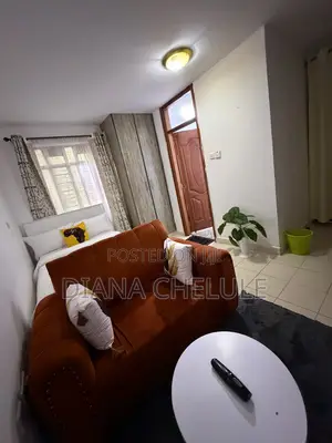 Clean Affordable Studios Airbnb Along 4th Avenue Rongai