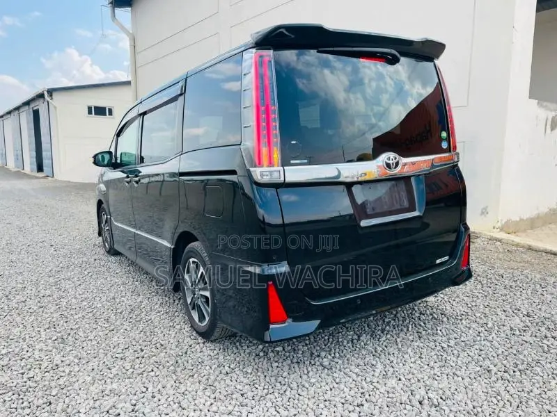 Toyota Noah 2.0 AWD (8 Seater) 2019 Black