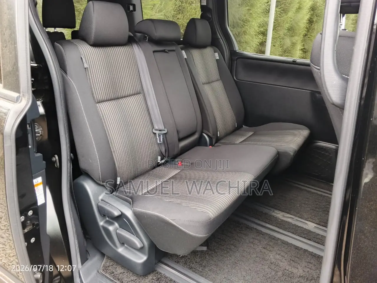 Toyota Noah 2.0 AWD (8 Seater) 2019 Black