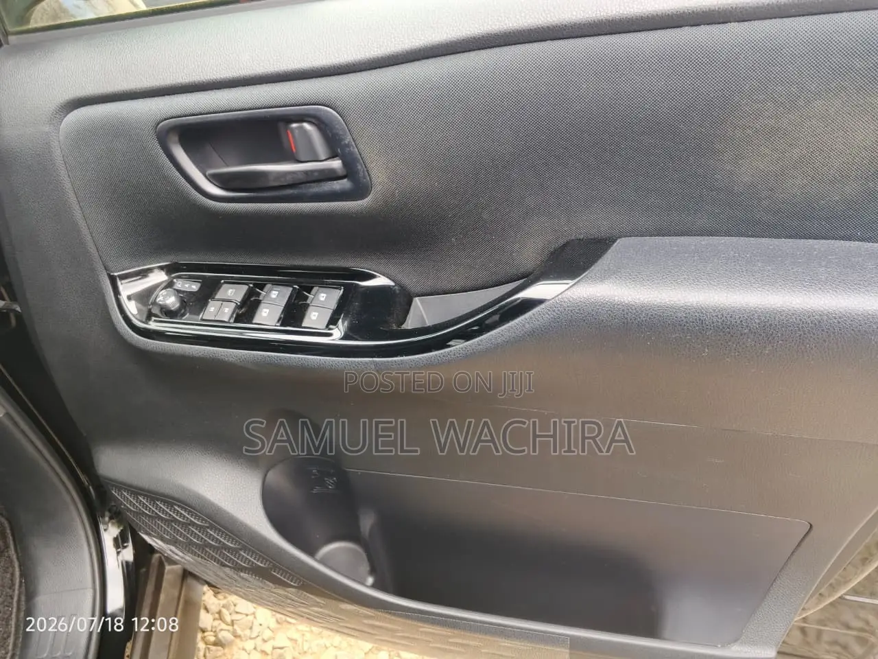 Toyota Noah 2.0 AWD (8 Seater) 2019 Black