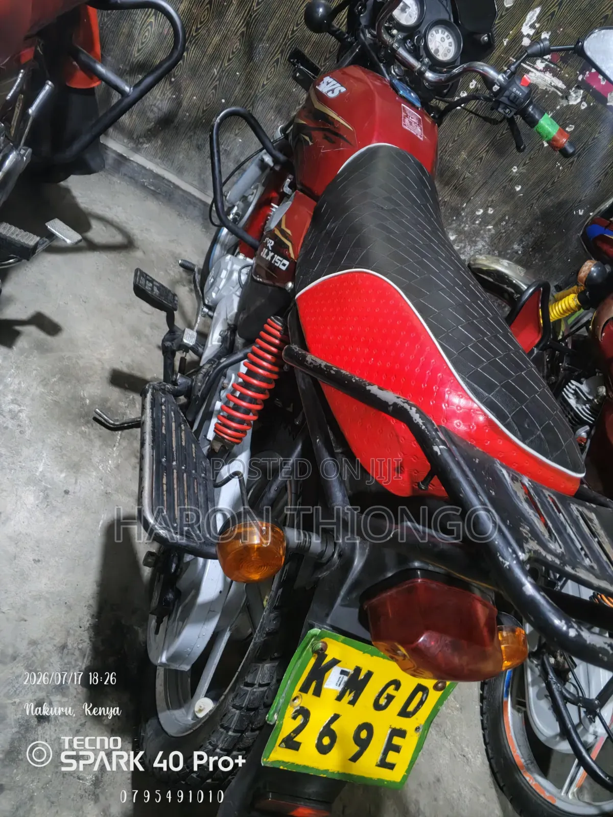 TVS HLX Plus ES 2025 Red