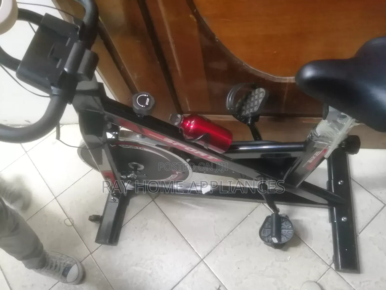 Sport Spin Bike in Red