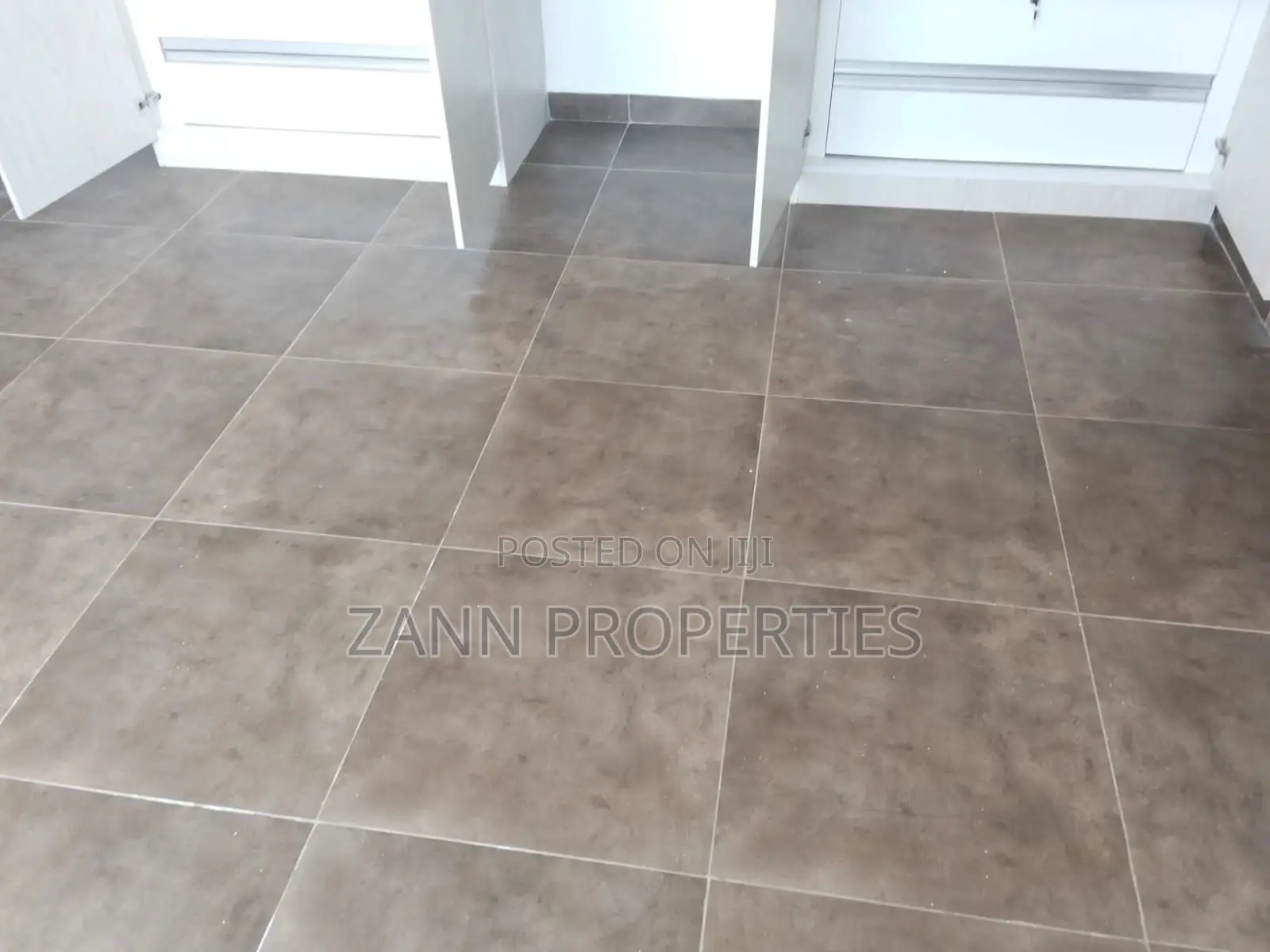 3bdrm Apartment in Raphta Road Area for rent
